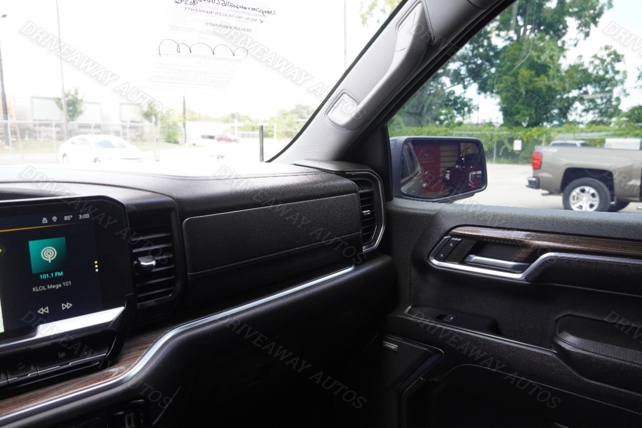 Chevrolet Silverado 1500 4WD Crew Cab 147" RST 2023