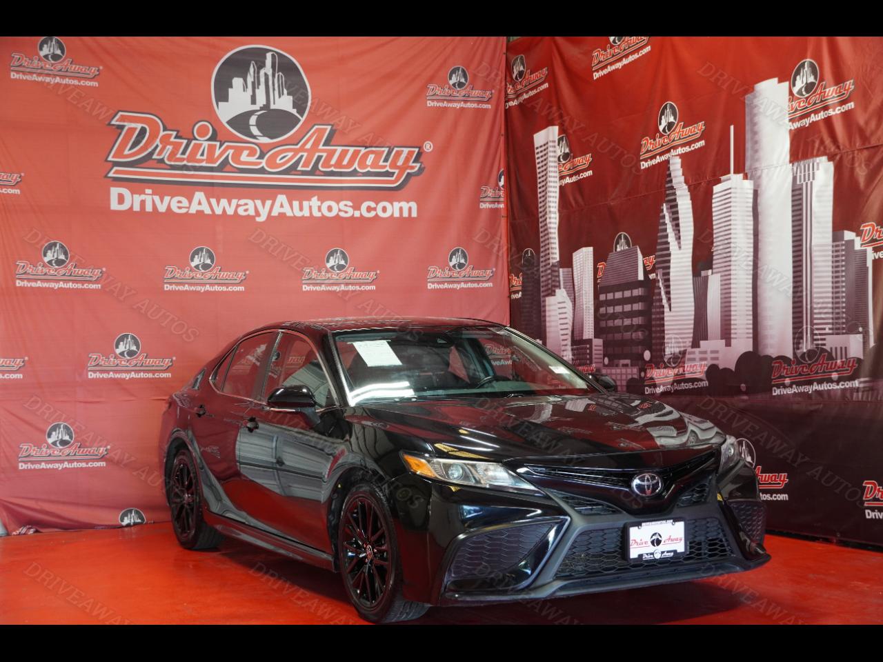 2022 Toyota Camry SE Auto (Natl)