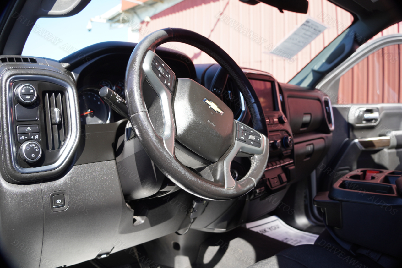 RAM 1500 Big Horn 4x2 Crew Cab 5'7" Box 2021 RAM 1500 Big Horn 4x2 Crew Cab 5'7" Box 2021