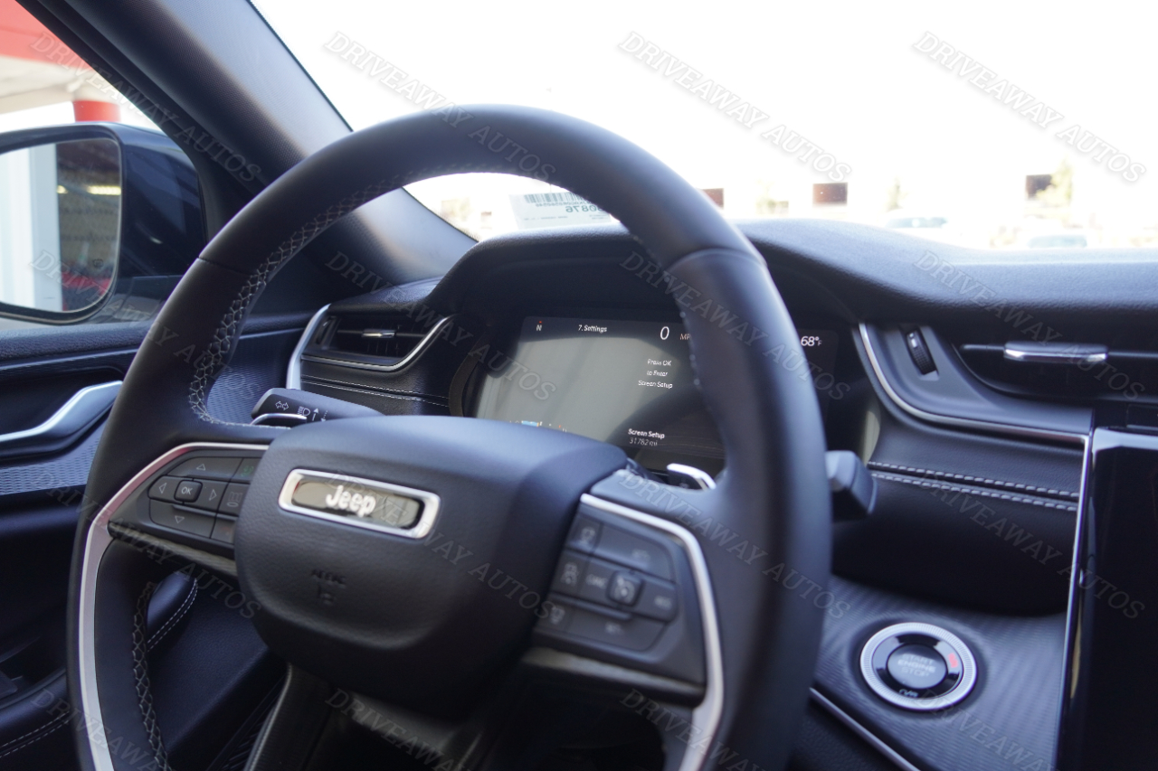 Jeep Grand Cherokee L Altitude 4x4 2024 Jeep Grand Cherokee L Altitude 4x4 2024