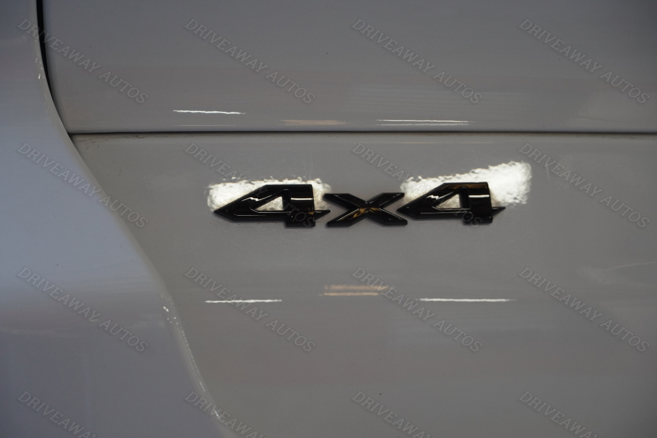 Jeep Grand Cherokee L Altitude 4x4 2024 Jeep Grand Cherokee L Altitude 4x4 2024