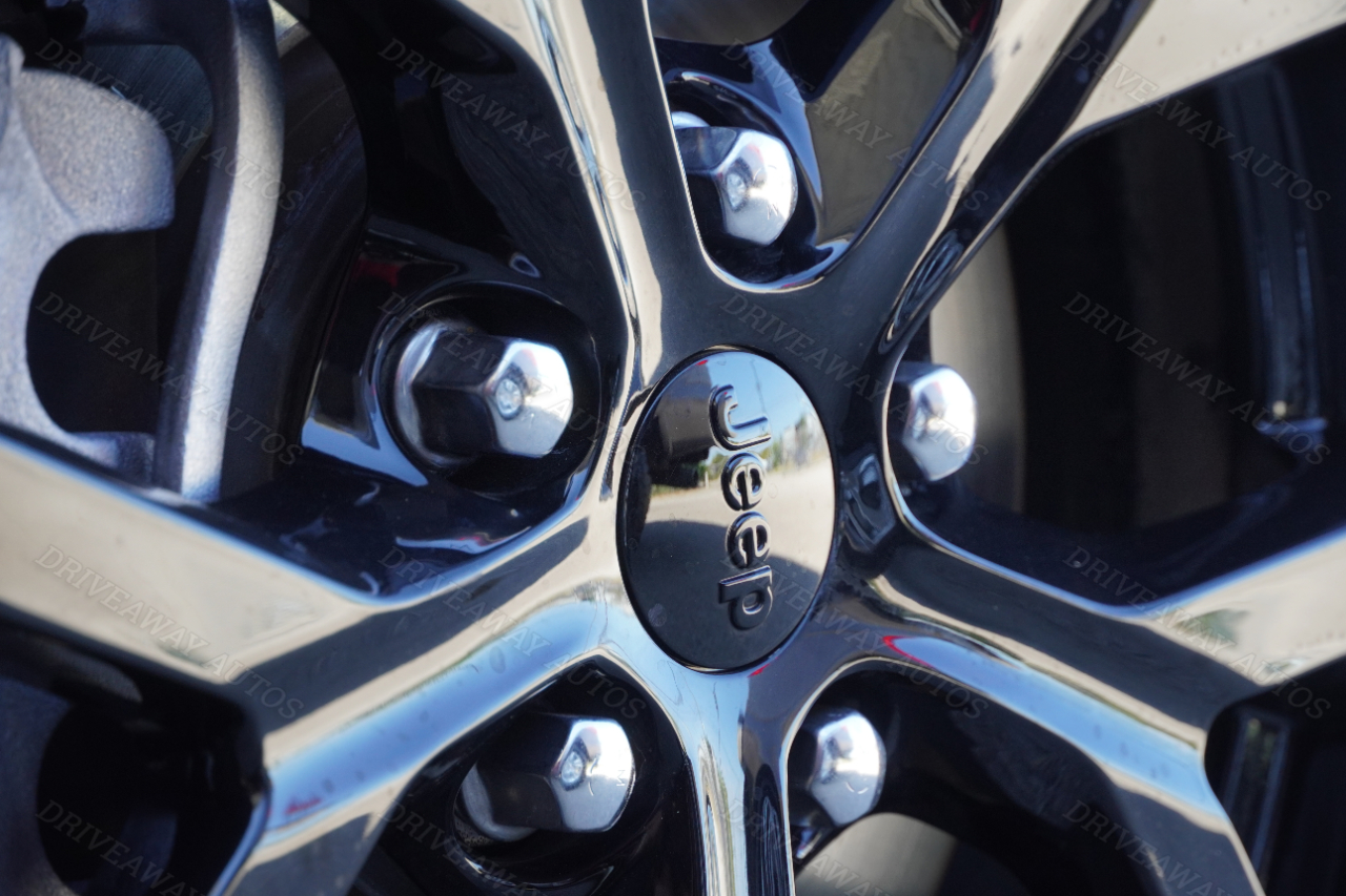 Jeep Grand Cherokee L Altitude 4x4 2024 Jeep Grand Cherokee L Altitude 4x4 2024