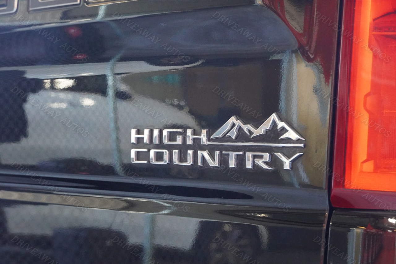 Chevrolet Silverado 1500 4WD Crew Cab 147" High Country 2022 Chevrolet Silverado 1500 4WD Crew Cab 147" High Country 2022