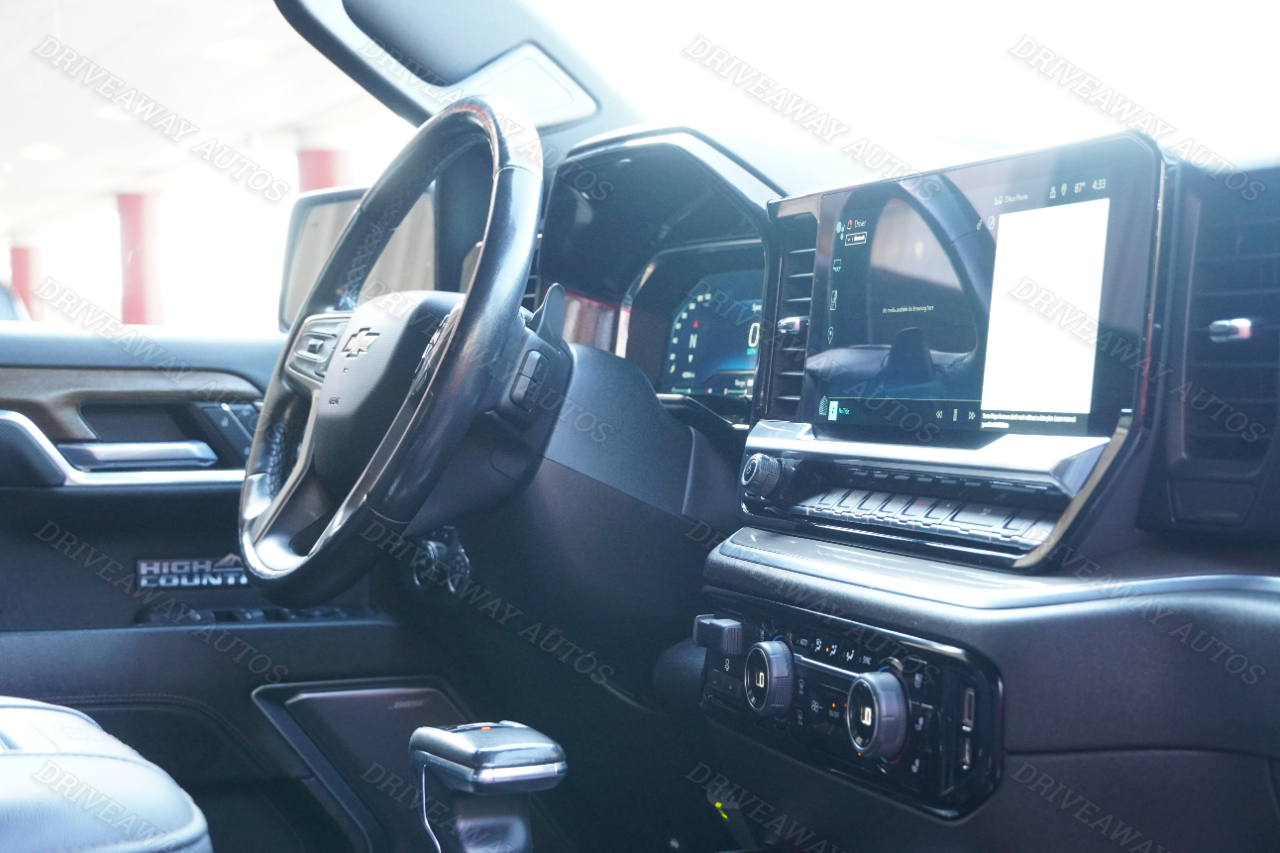 Chevrolet Silverado 1500 4WD Crew Cab 147" High Country 2022 Chevrolet Silverado 1500 4WD Crew Cab 147" High Country 2022