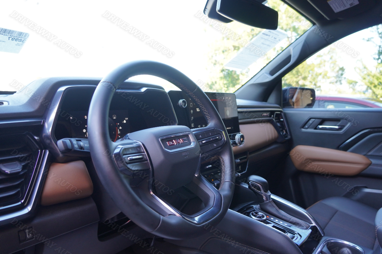 GMC Canyon 4WD Crew Cab AT4 2023 GMC Canyon 4WD Crew Cab AT4 2023