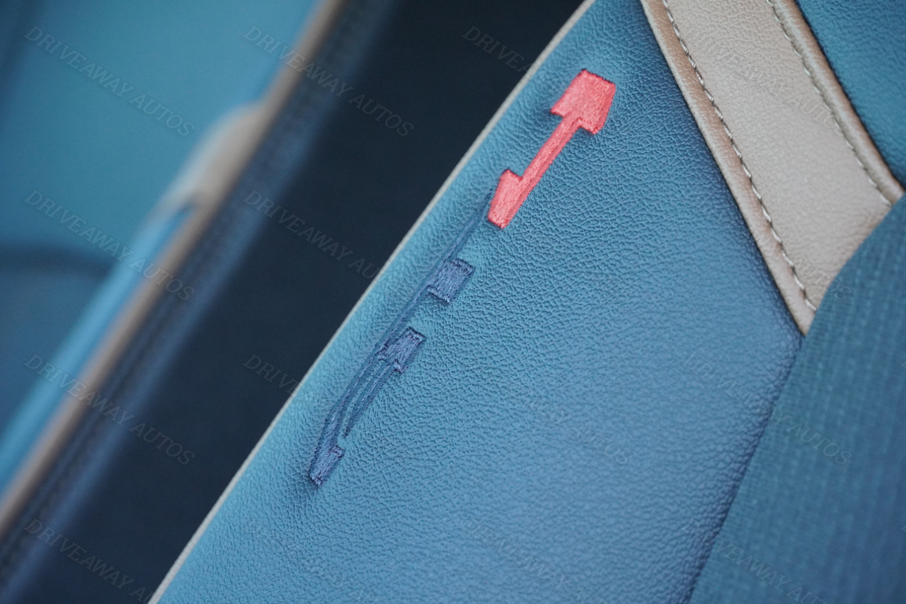 GMC Canyon 4WD Crew Cab AT4 2023 GMC Canyon 4WD Crew Cab AT4 2023