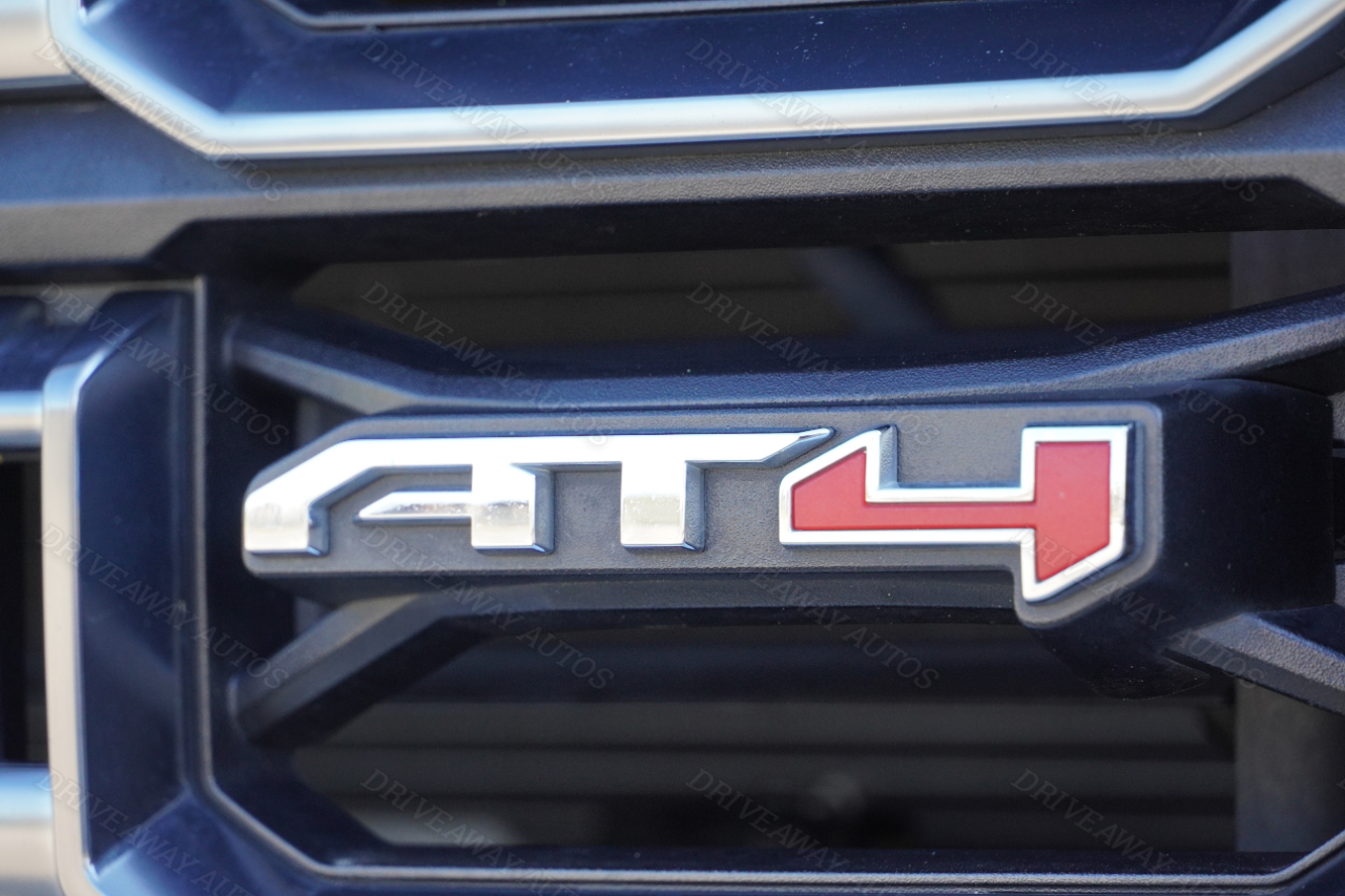 GMC Canyon 4WD Crew Cab AT4 2023 GMC Canyon 4WD Crew Cab AT4 2023