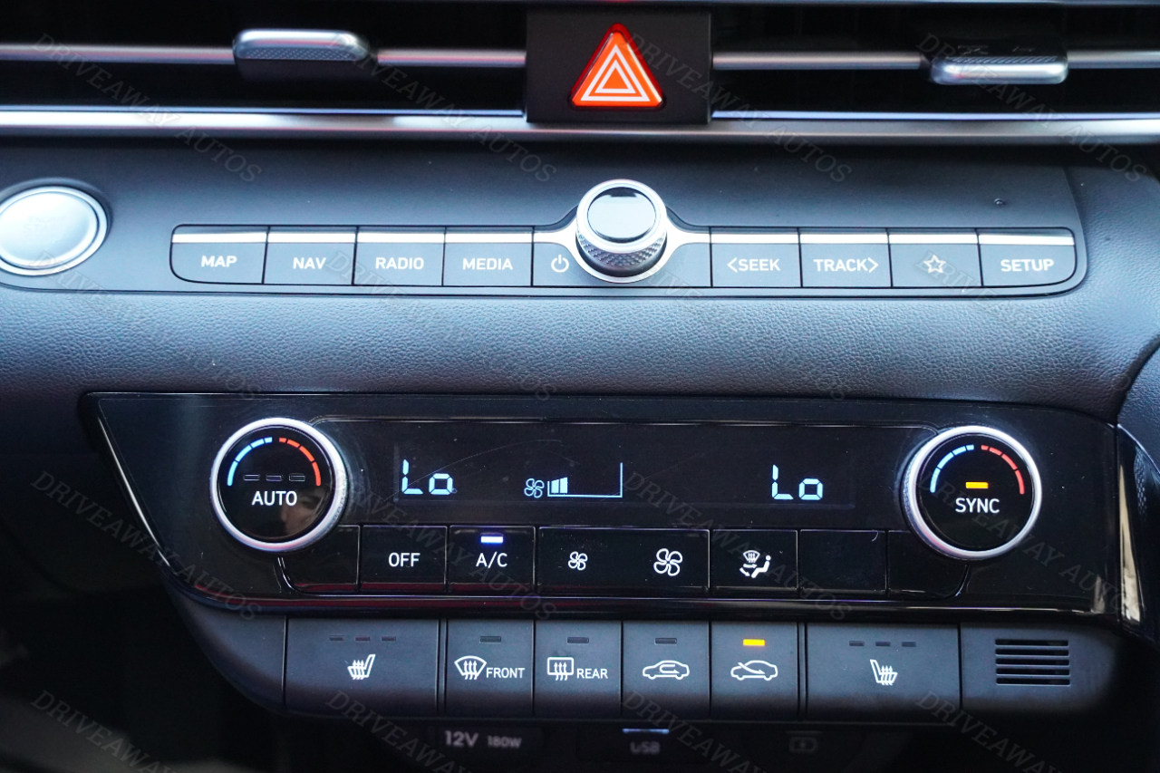 Hyundai Elantra Limited IVT 2024 Hyundai Elantra Limited IVT 2024