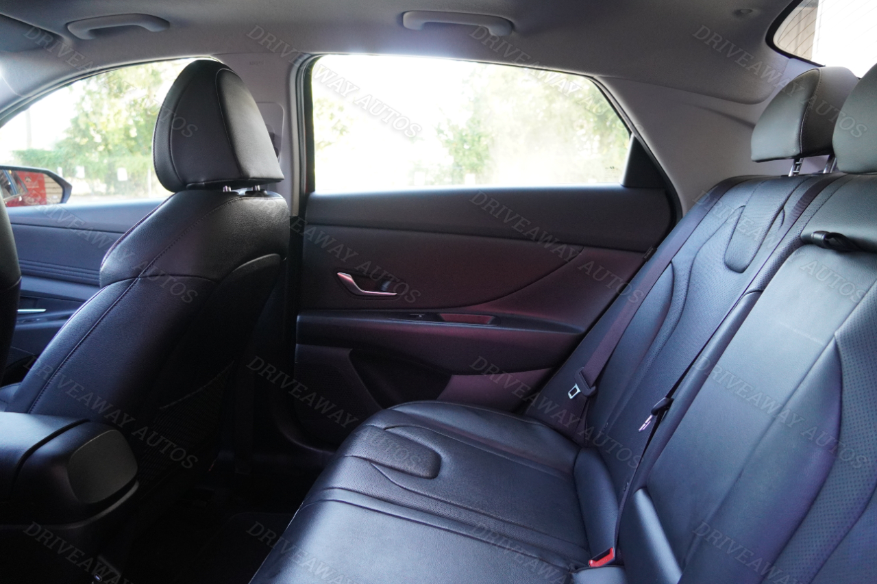 Hyundai Elantra Limited IVT 2024 Hyundai Elantra Limited IVT 2024