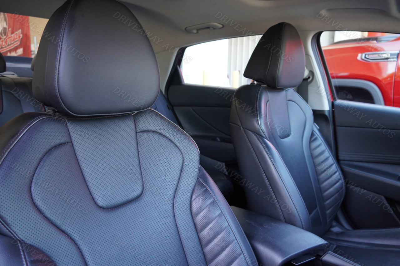 Hyundai Elantra Limited IVT 2024 Hyundai Elantra Limited IVT 2024