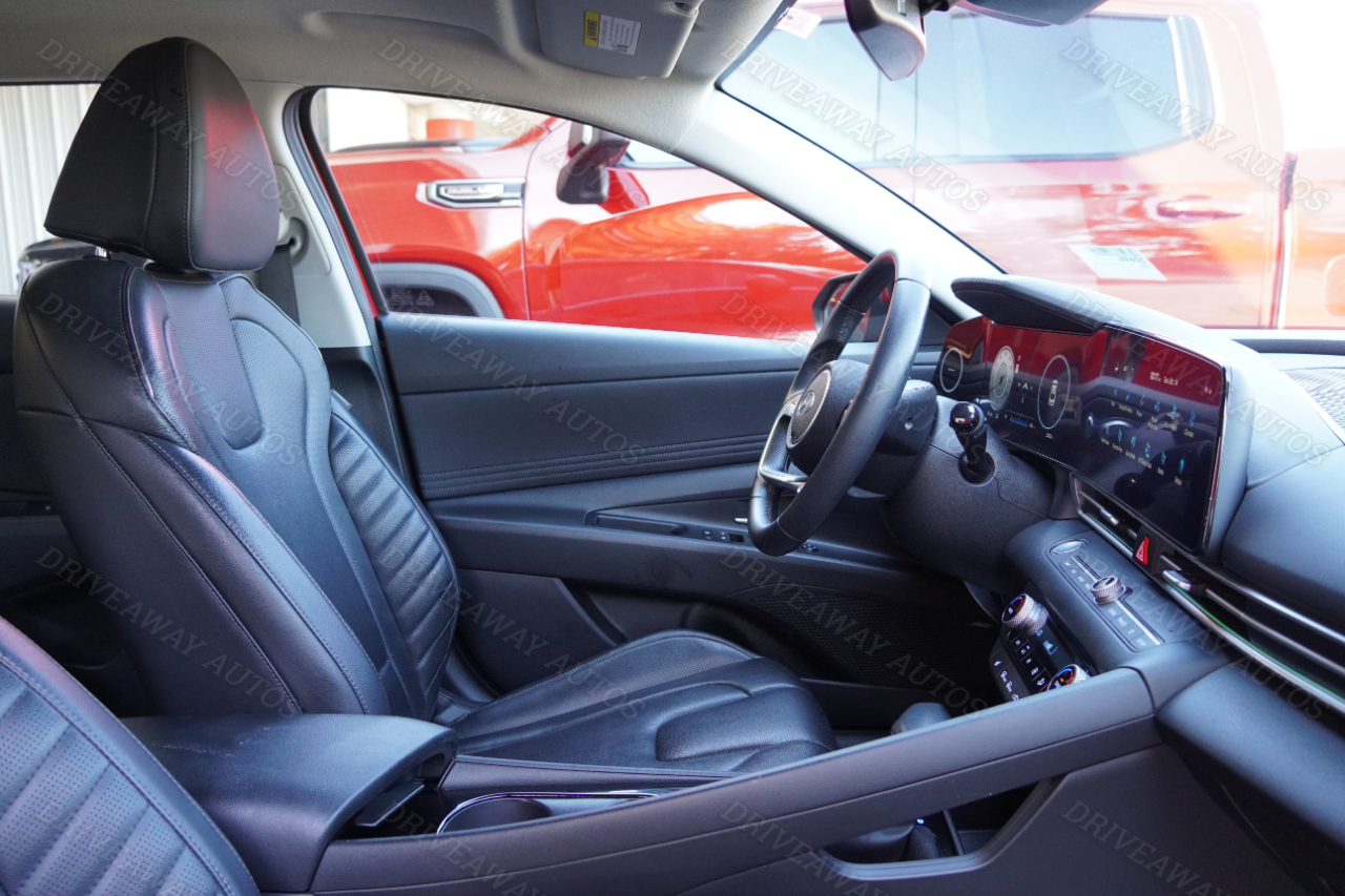 Hyundai Elantra Limited IVT 2024 Hyundai Elantra Limited IVT 2024