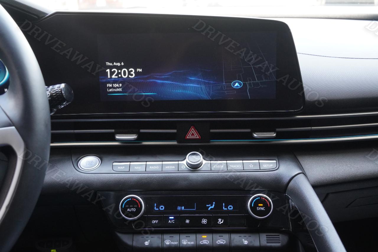 Hyundai Elantra Limited IVT 2024