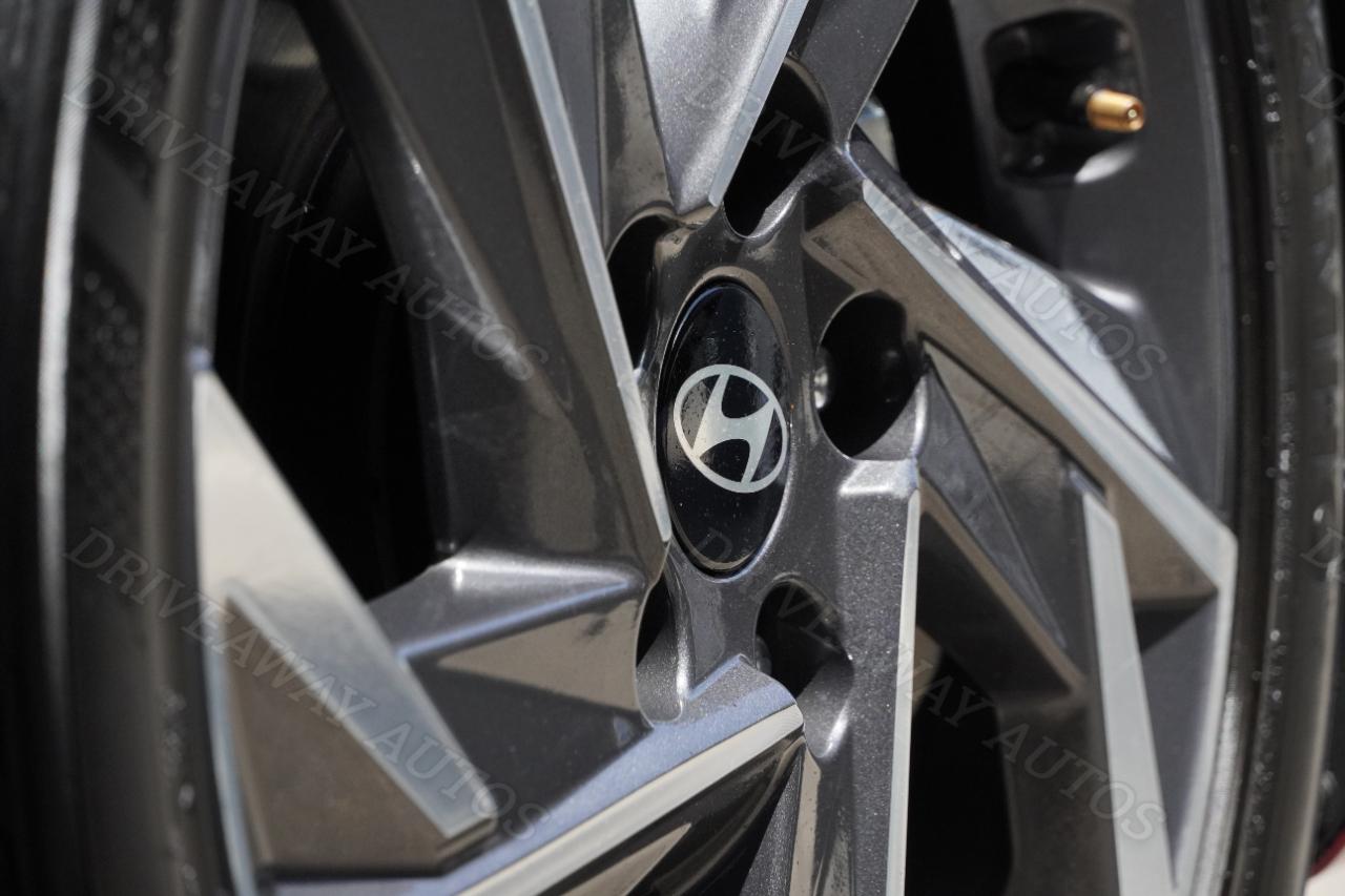 Hyundai Elantra Limited IVT 2024