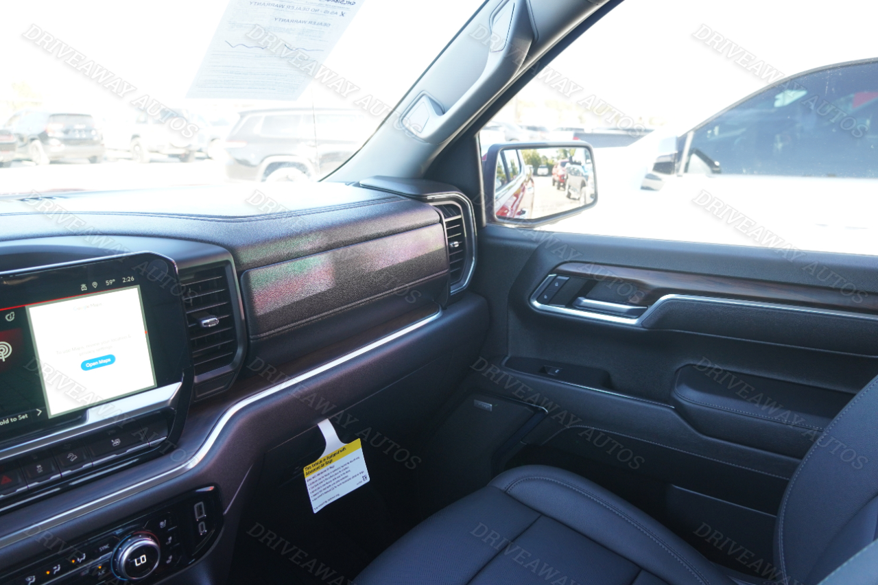 GMC Sierra 1500 4WD Crew Cab 147" SLT 2024