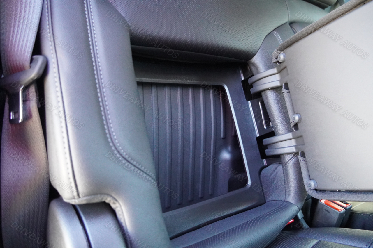 GMC Sierra 1500 4WD Crew Cab 147" SLT 2024