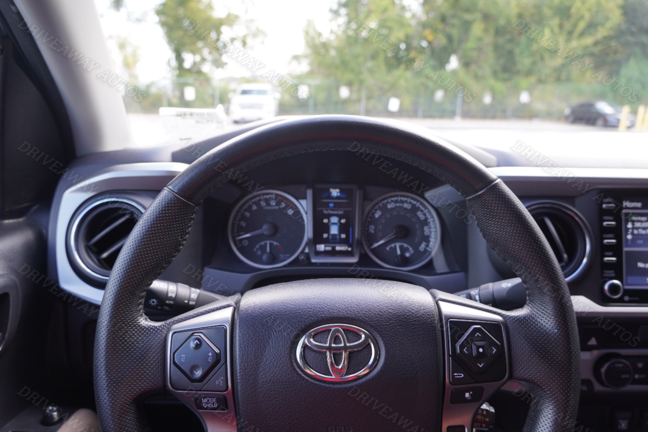 Toyota Tacoma 2WD TRD Off Road Double Cab 5' Bed V6 AT (Natl) 2021