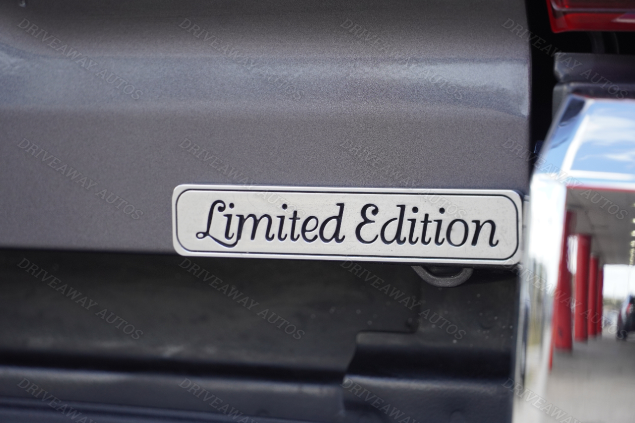 Toyota Tacoma 2WD TRD Off Road Double Cab 5' Bed V6 AT (Natl) 2021