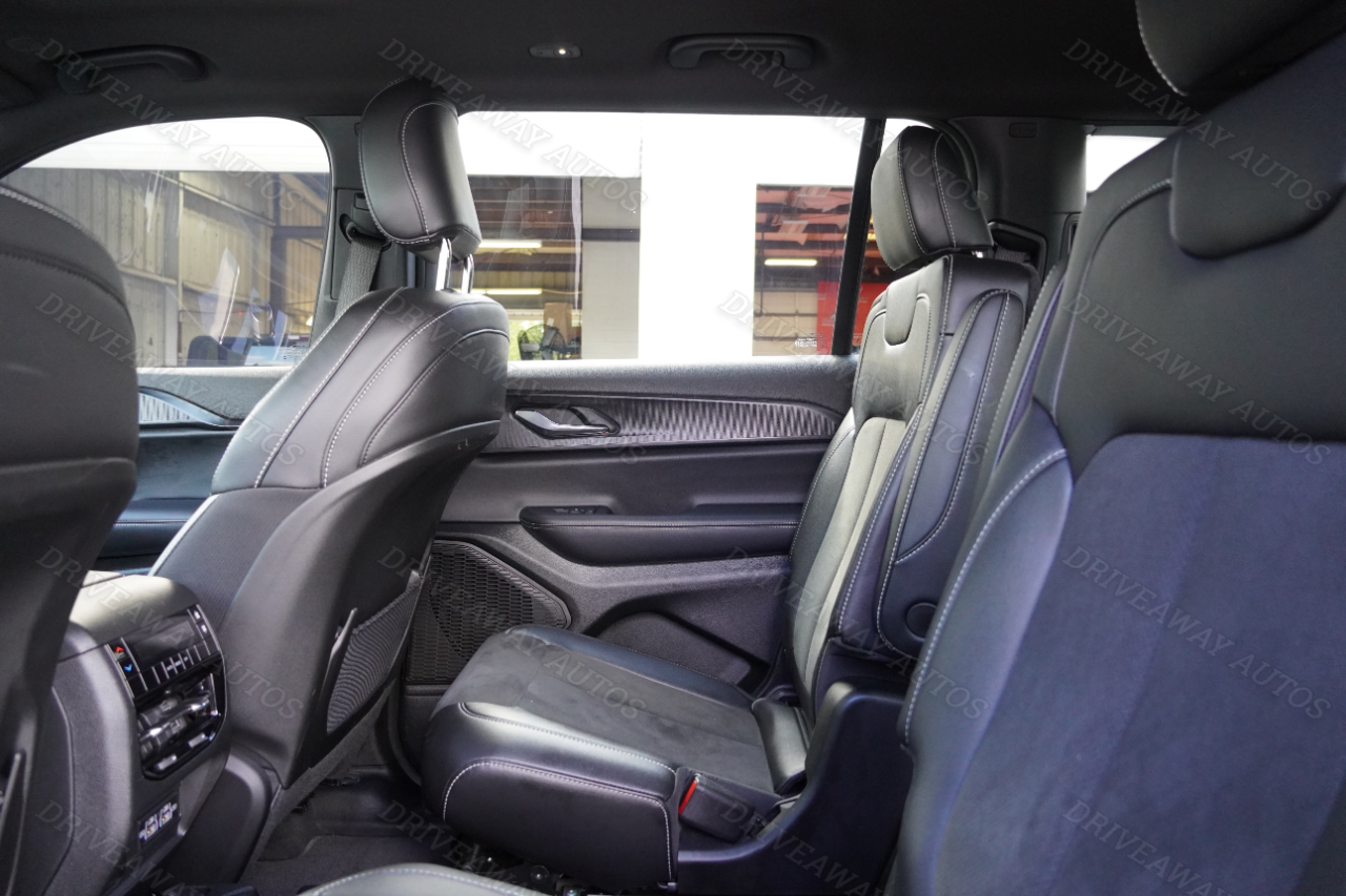 Jeep Grand Cherokee L Altitude X 4x2 2025