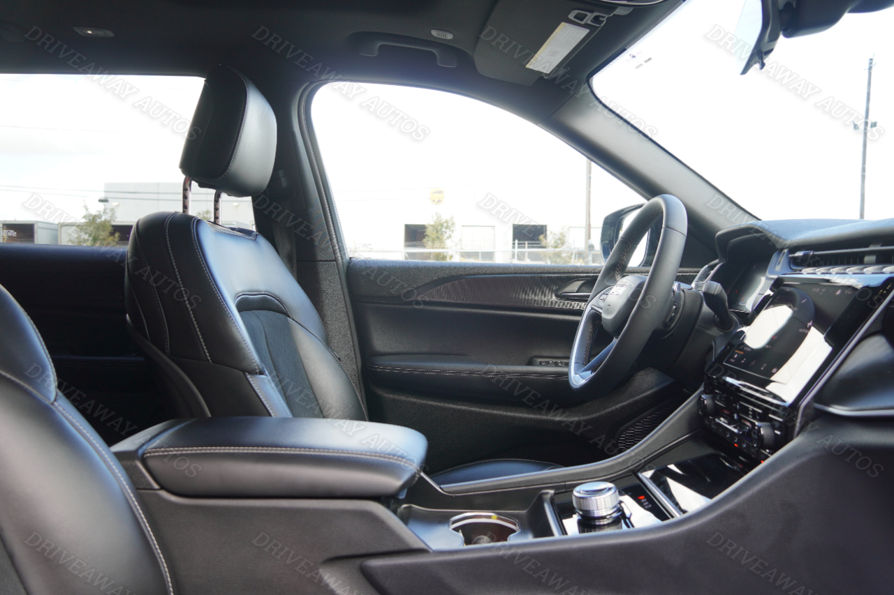 Jeep Grand Cherokee L Altitude X 4x2 2025