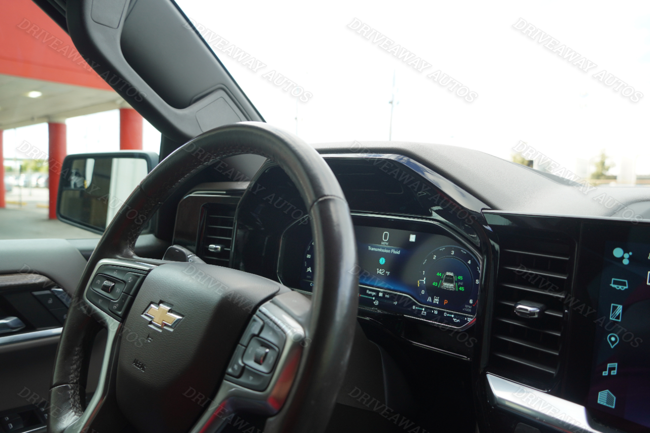 Chevrolet Silverado 1500 4WD Crew Cab 147" LT w/1LT 2023