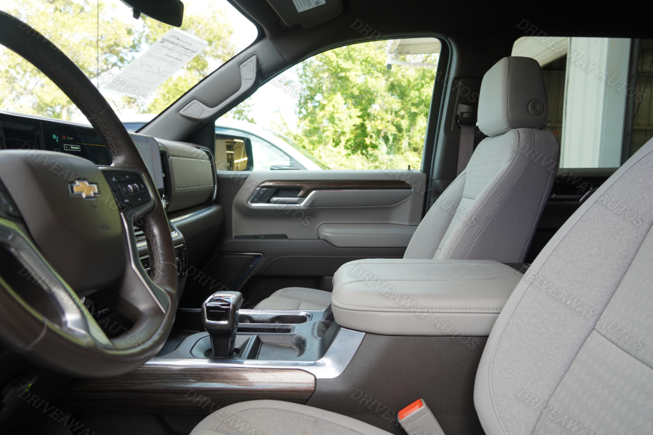 Chevrolet Silverado 1500 4WD Crew Cab 147" LT w/1LT 2023