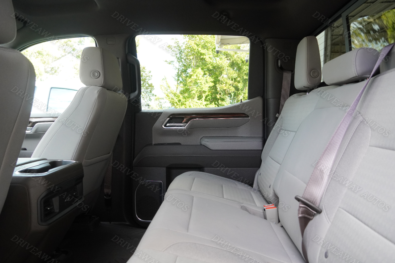 Chevrolet Silverado 1500 4WD Crew Cab 147" LT w/1LT 2023