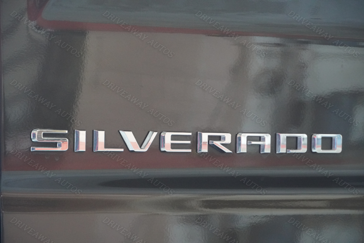 Chevrolet Silverado 1500 4WD Crew Cab 147" LT w/1LT 2023