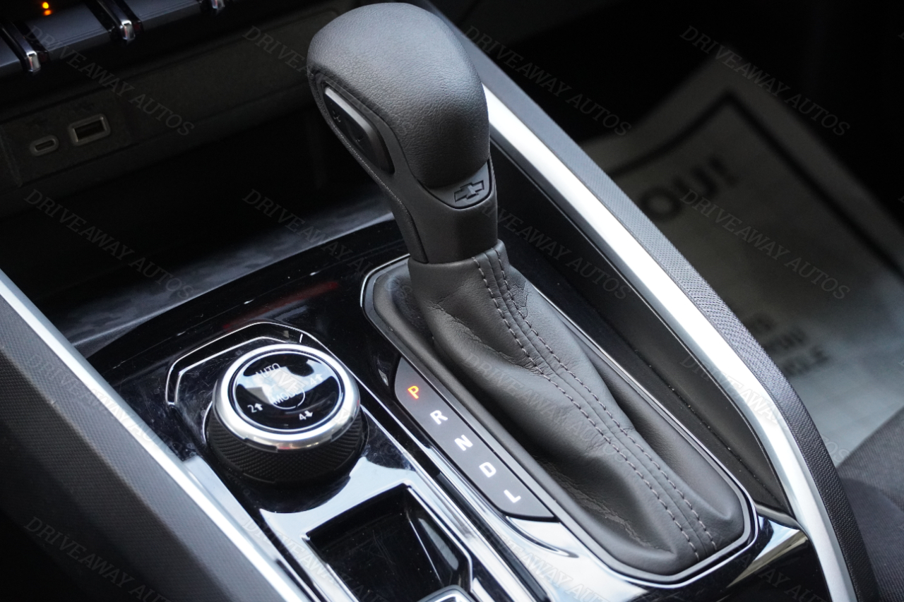 Chevrolet Colorado 4WD Crew Cab Trail Boss 2024