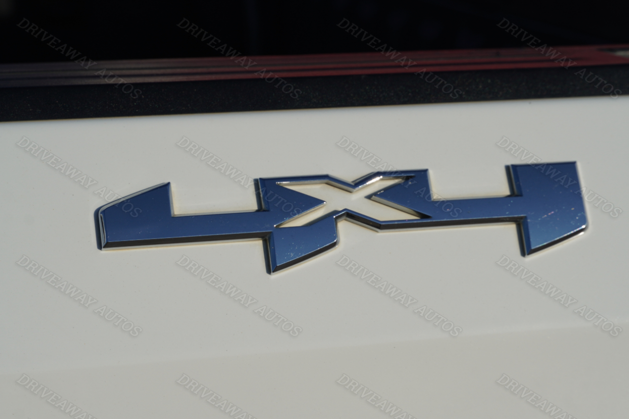 GMC Sierra 1500 4WD Crew Cab 147" SLT 2021