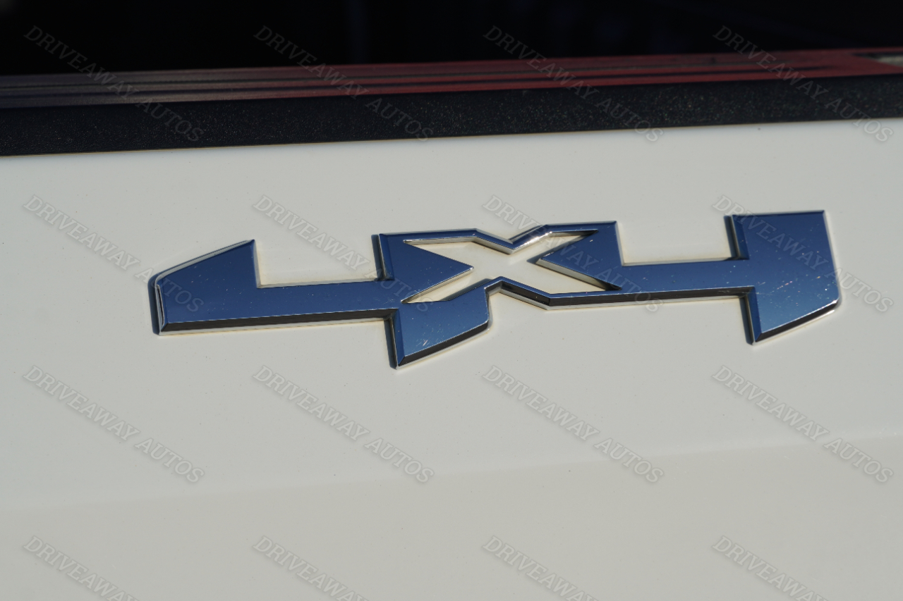 GMC Sierra 1500 4WD Crew Cab 147" SLT 2021