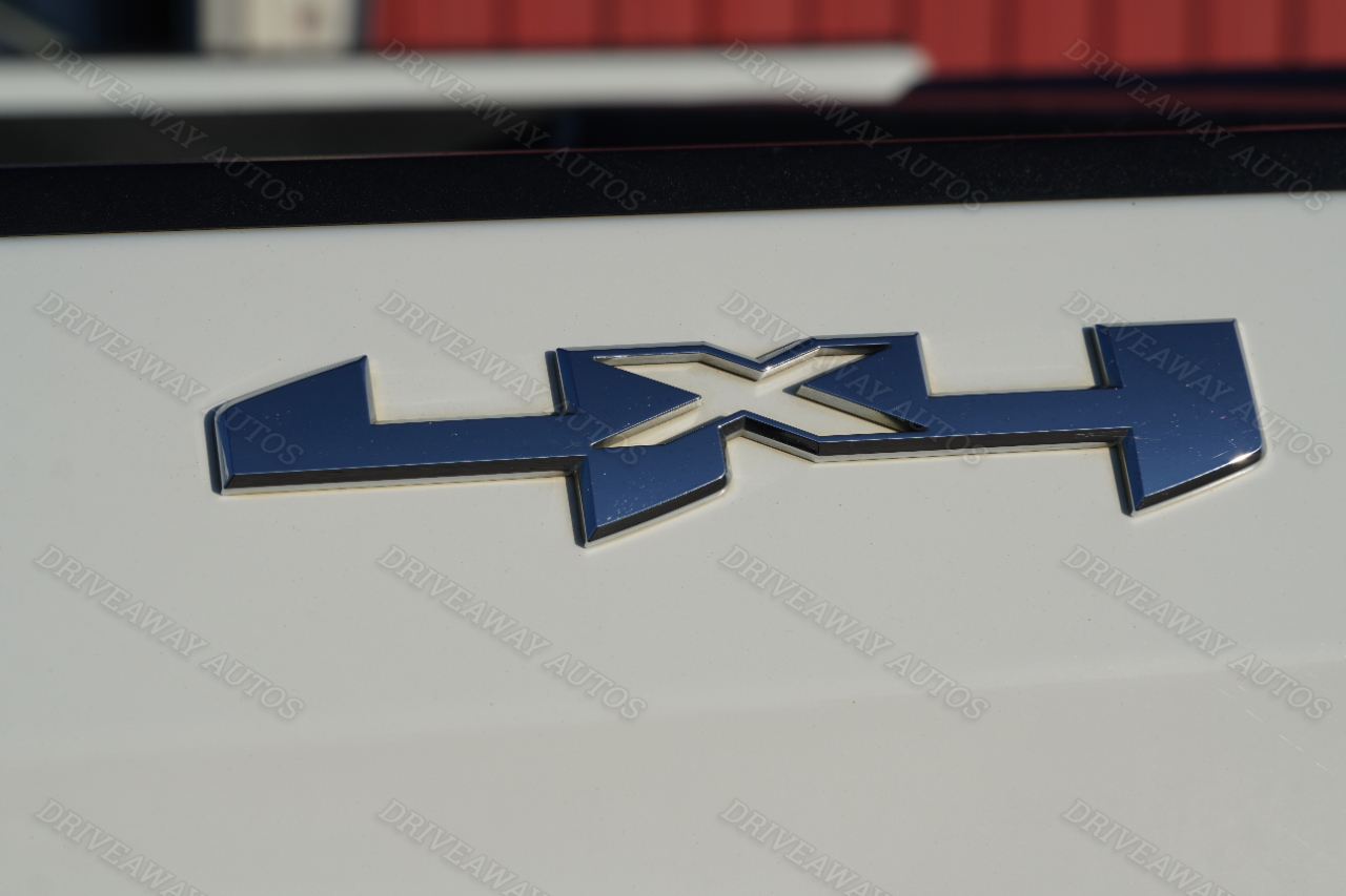 GMC Sierra 1500 4WD Crew Cab 147" SLT 2021