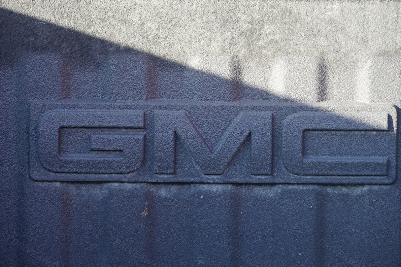 GMC Sierra 1500 4WD Crew Cab 147" SLT 2021