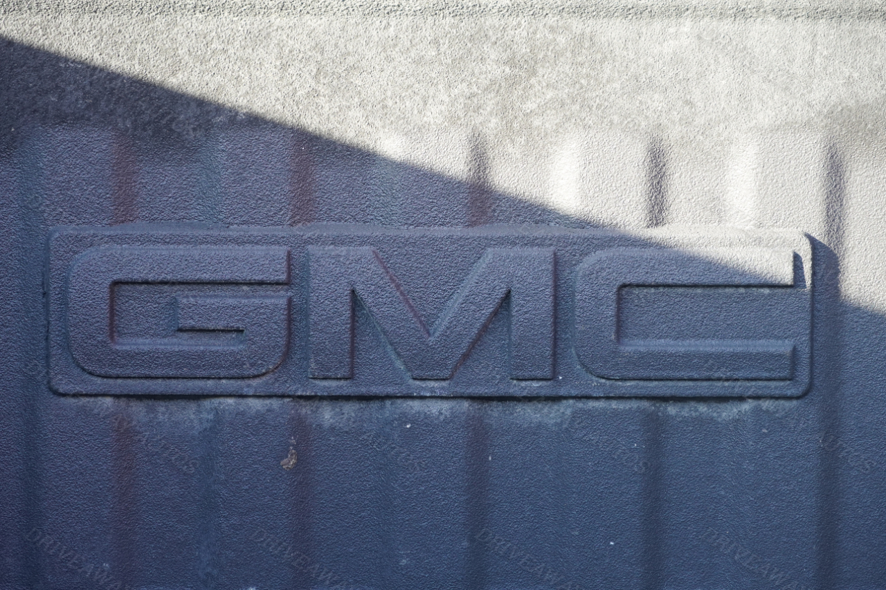 GMC Sierra 1500 4WD Crew Cab 147" SLT 2021