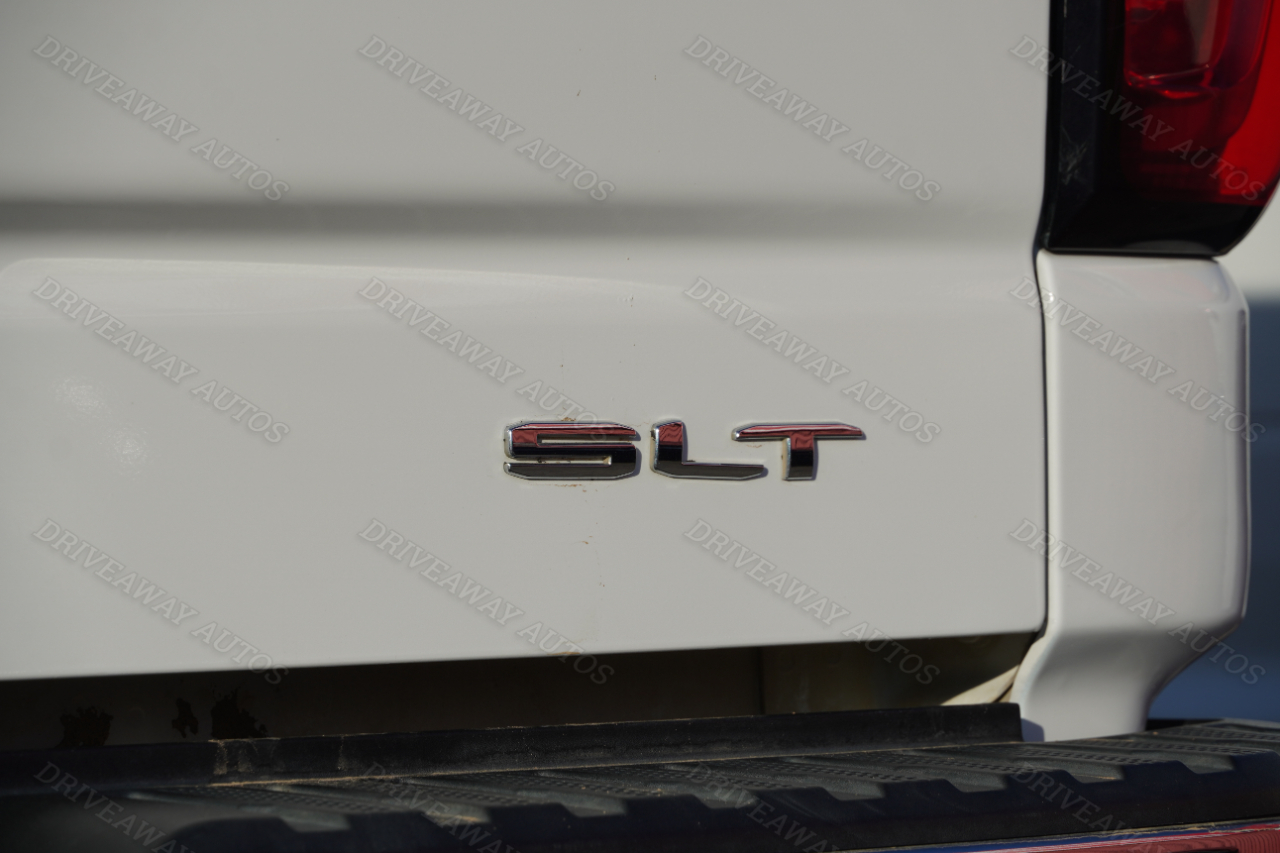 GMC Sierra 1500 4WD Crew Cab 147" SLT 2021