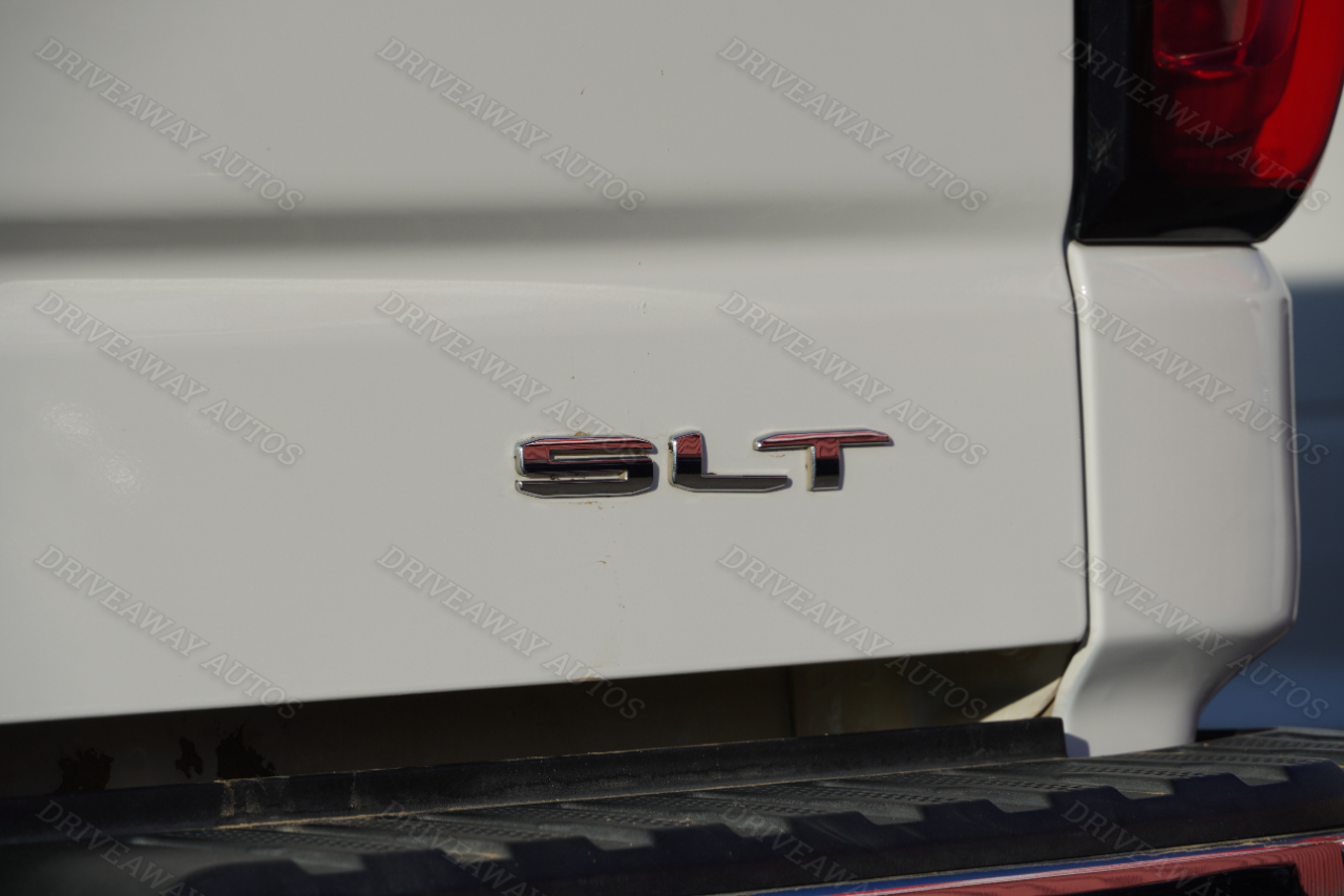 GMC Sierra 1500 4WD Crew Cab 147" SLT 2021