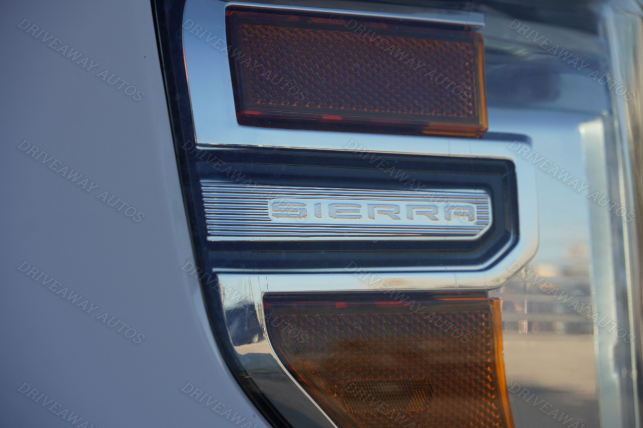 GMC Sierra 1500 4WD Crew Cab 147" SLT 2021