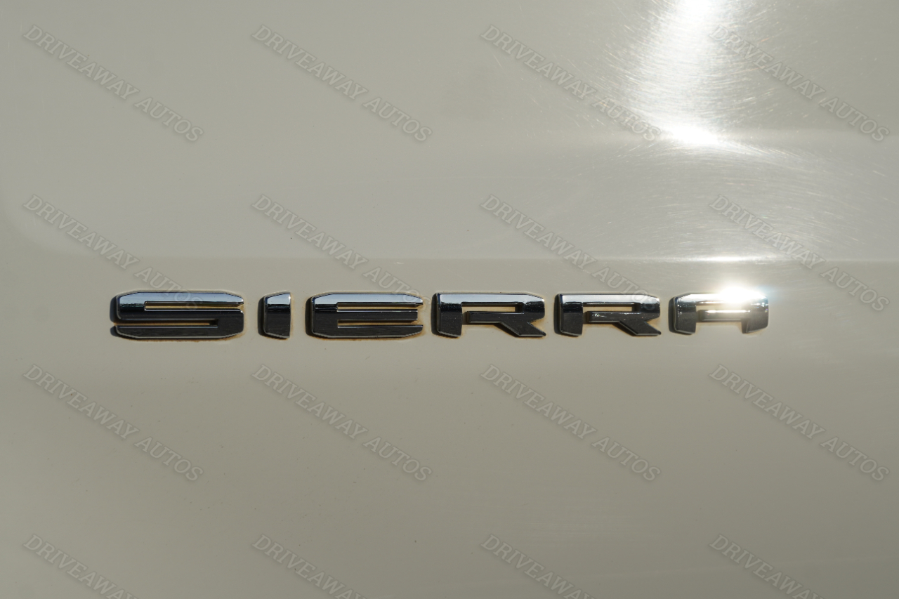 GMC Sierra 1500 4WD Crew Cab 147" SLT 2021