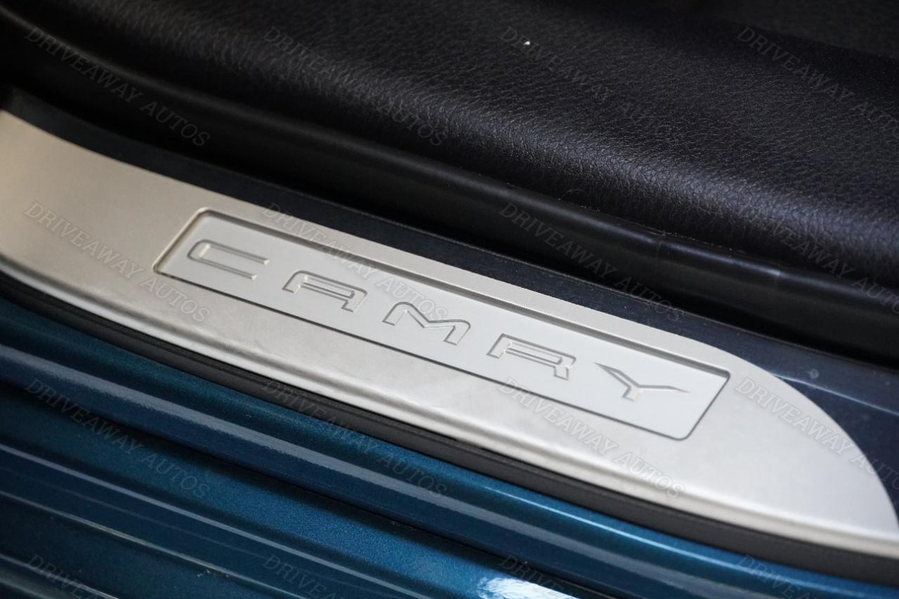 Toyota Camry XLE (Natl) 2025