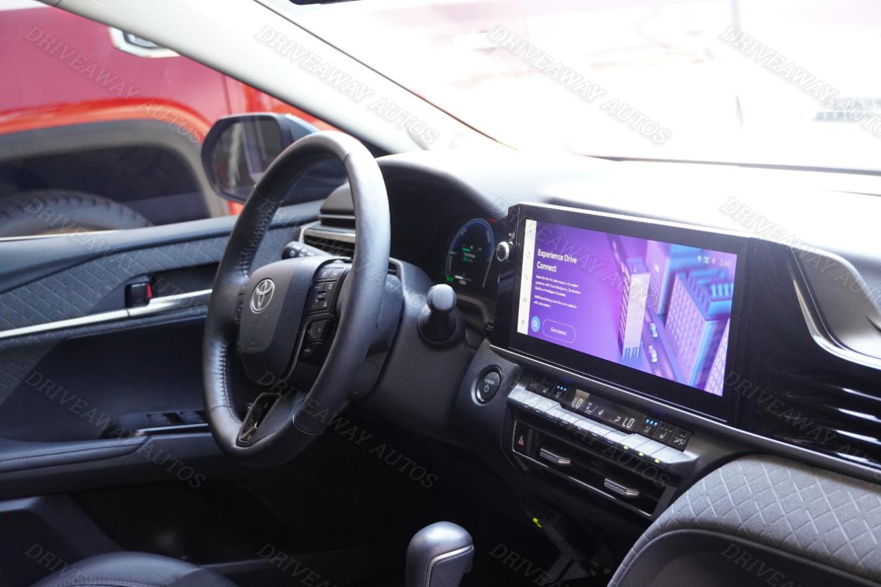 Toyota Camry XLE (Natl) 2025