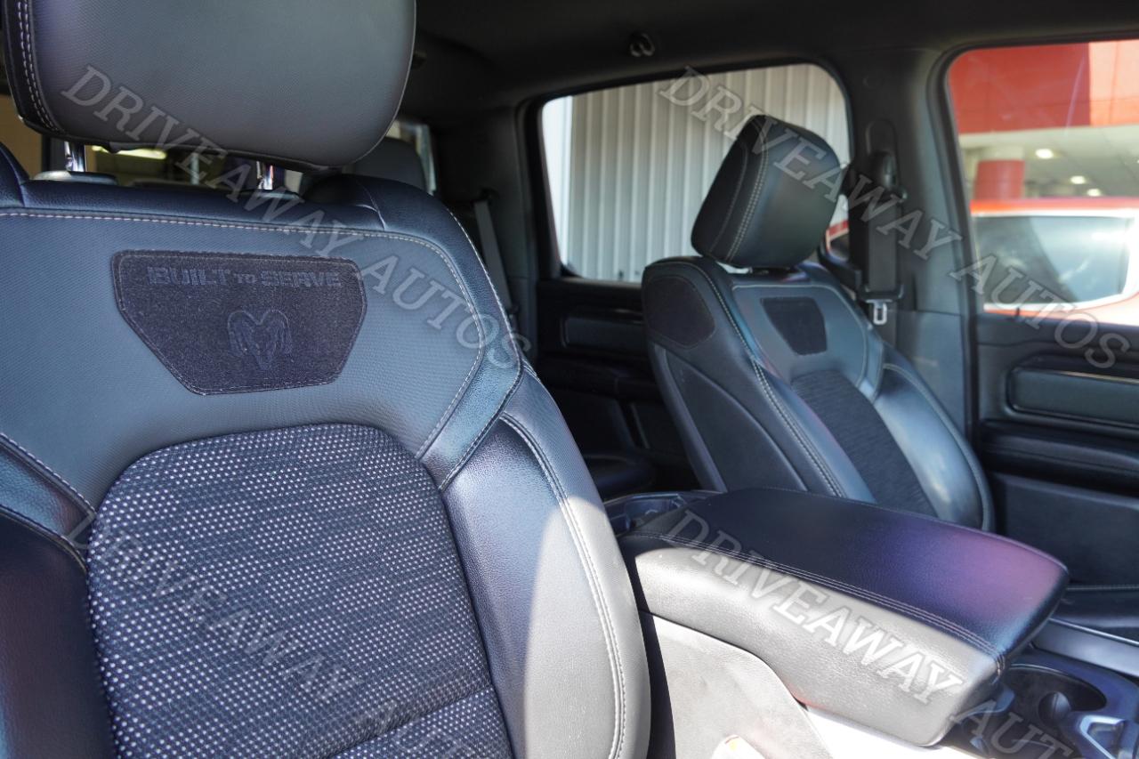 RAM 1500 Big Horn 4x4 Crew Cab 6'4" Box 2021
