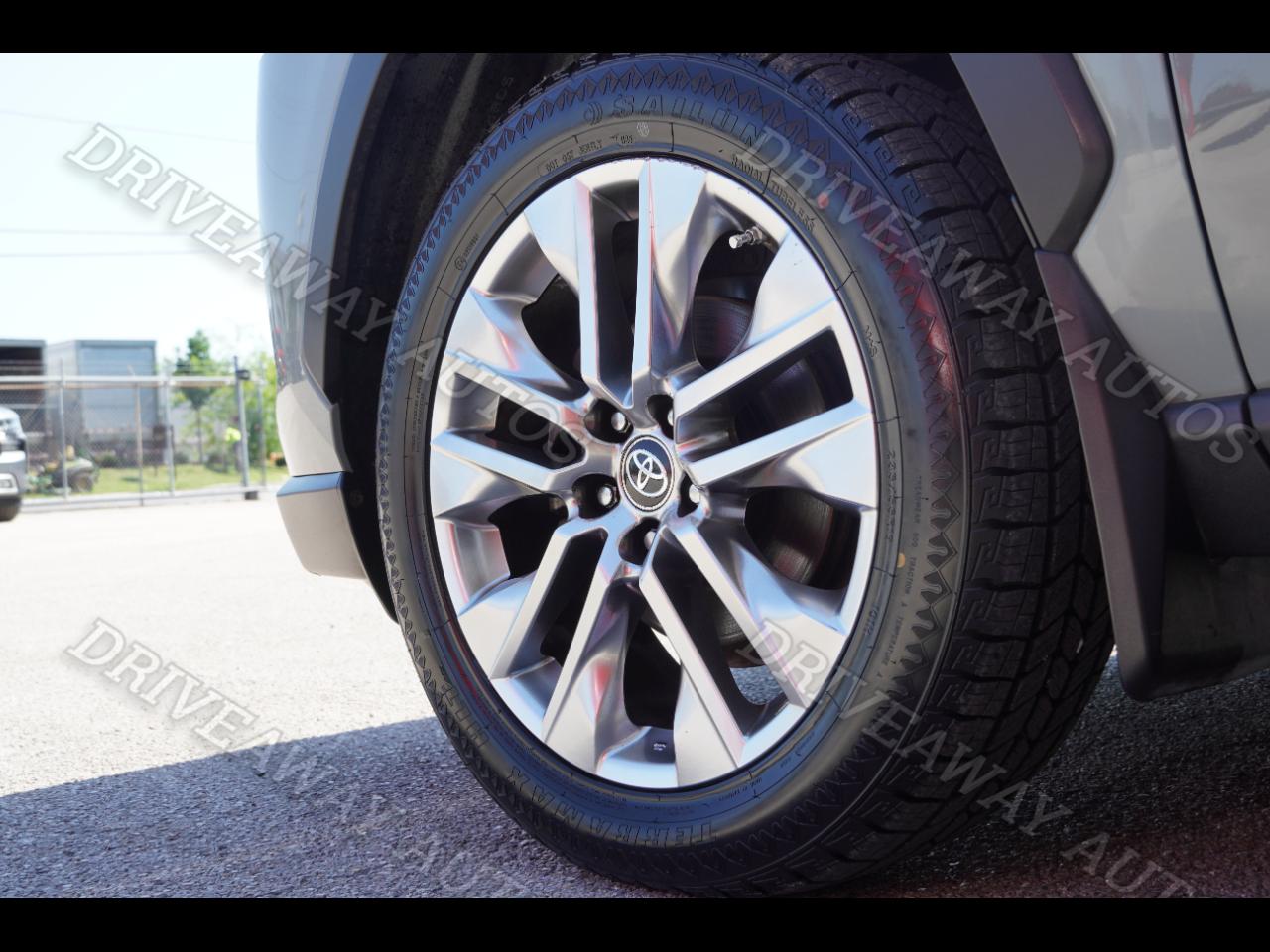 Toyota RAV4 XLE Premium FWD (Natl) 2019
