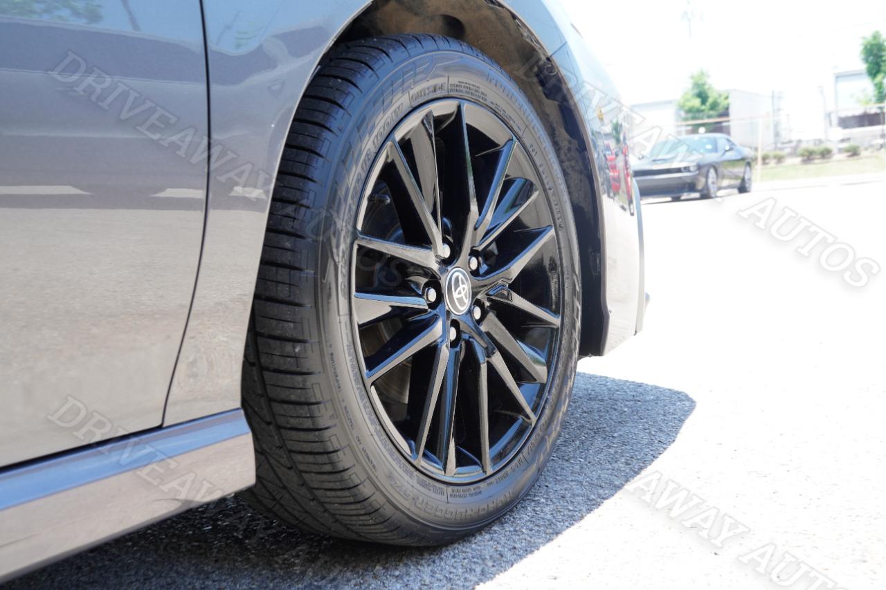 Toyota Camry SE Auto (Natl) 2022