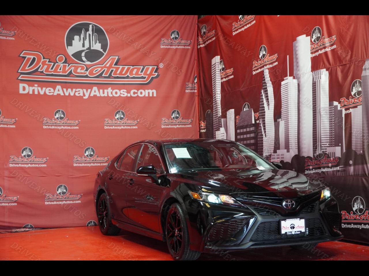 2023 Toyota Camry Hybrid SE Nightshade CVT (Natl)