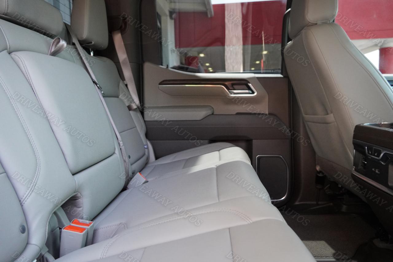 GMC Sierra 1500 2WD Crew Cab 147" SLT 2025