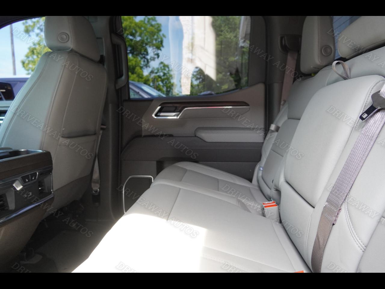 GMC Sierra 1500 2WD Crew Cab 147" SLT 2025