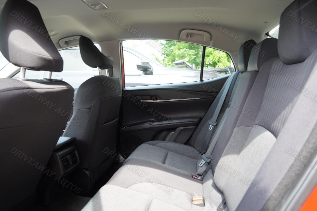 Toyota Camry XLE (Natl) 2025