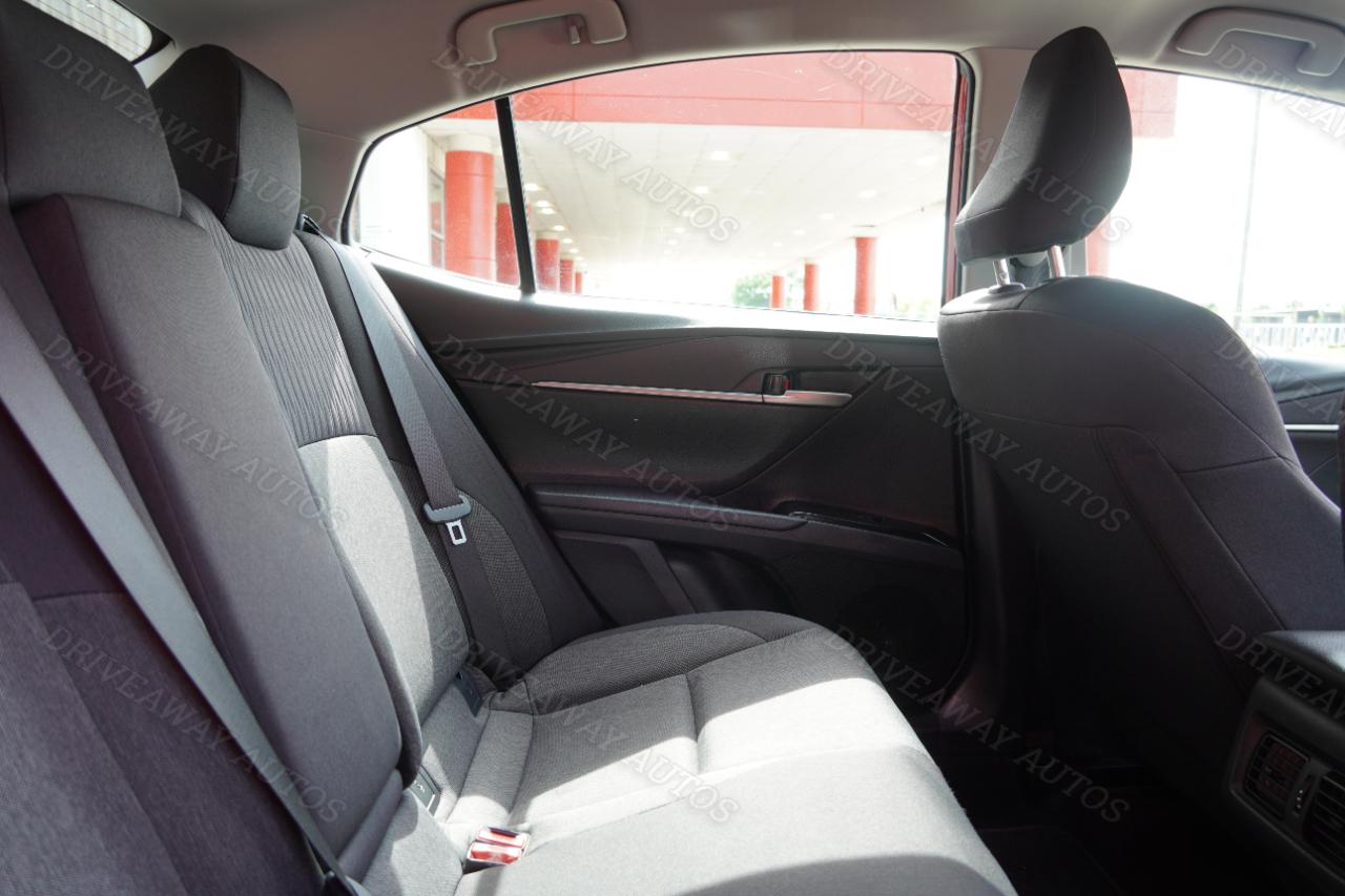 Toyota Camry XLE (Natl) 2025