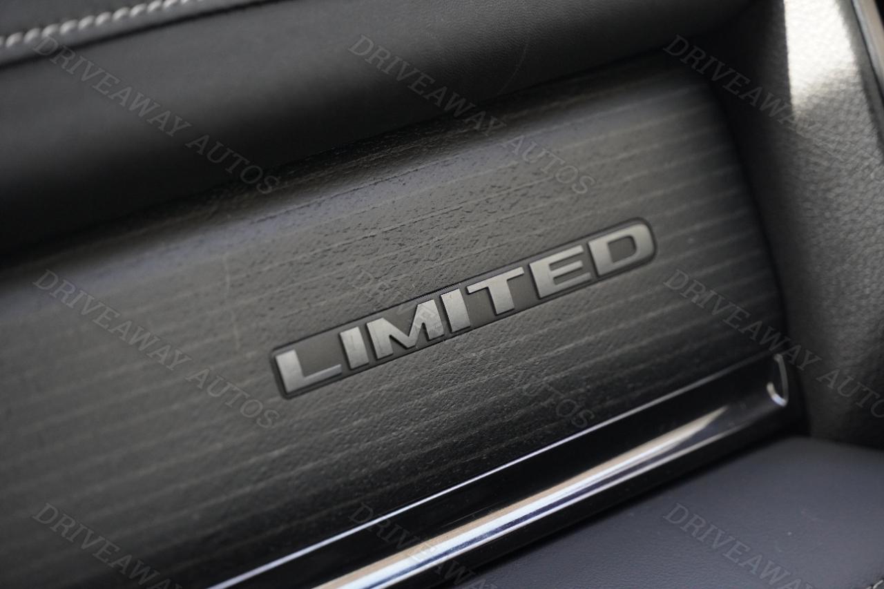 RAM 1500 Limited 4x4 Crew Cab 5'7" Box 2022