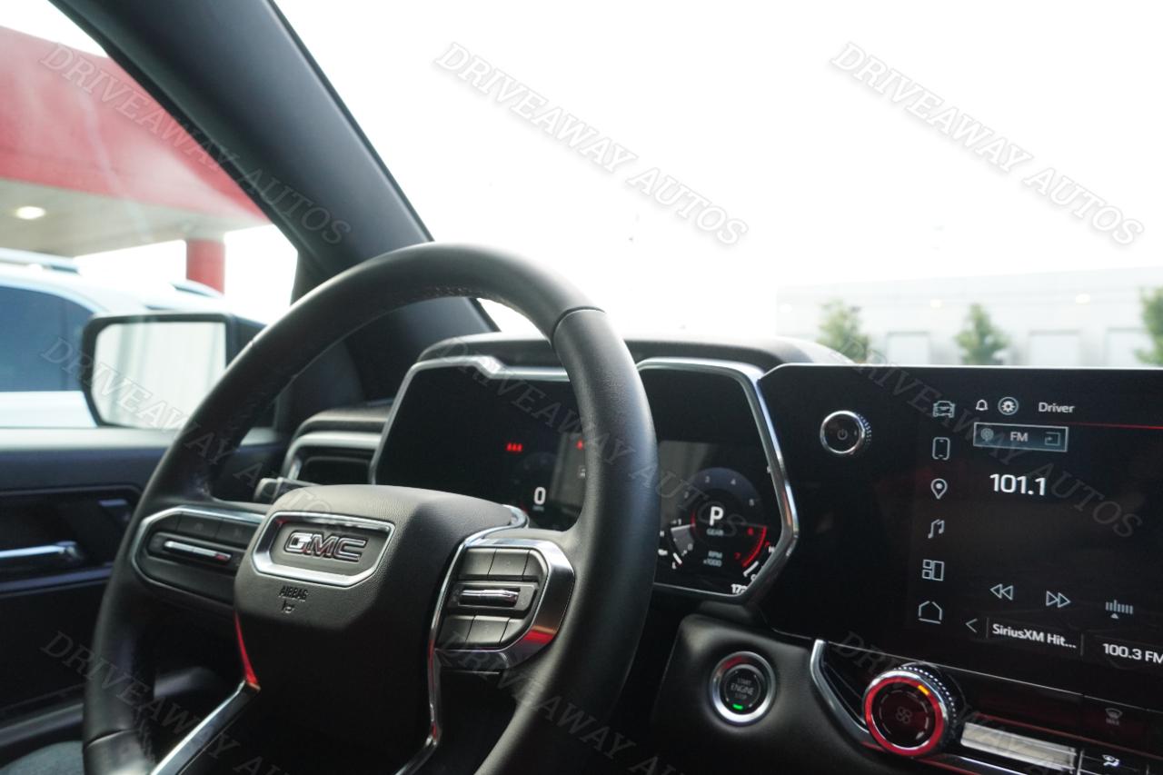 GMC Canyon 2WD Crew Cab Elevation 2024