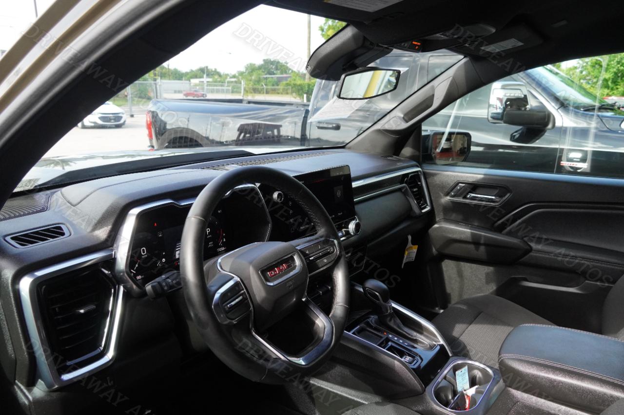 GMC Canyon 2WD Crew Cab Elevation 2024